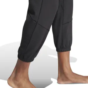 Pantalón de chándal adidas image-6