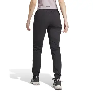 Calças imperméaveis para mulheres adidas Terrex Xperior Softshell image-4