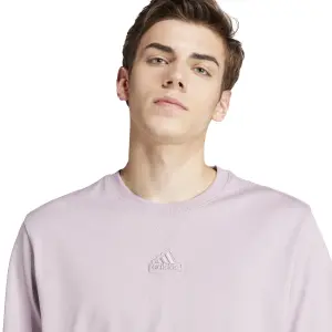 Camiseta adidas All Szn Graphic image-4