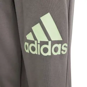 Calças de fato de treino com grande logo para criança adidas Essentials image-3