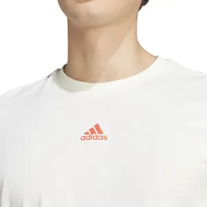 Camiseta adidas Brand Love Collegiate Graphic image-6