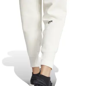 Damen Jogginghose adidas Z.N.E. image-5