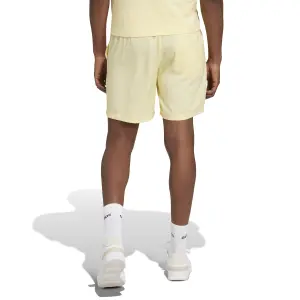 Short con pequeño logo adidas Aeroready Essentials Chelsea image-4