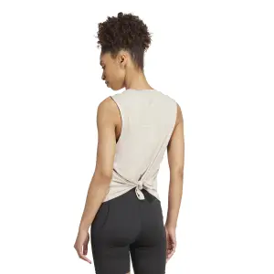 Camiseta sin mangas para mujer adidas Studio image-4