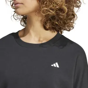 Sudadera mujer adidas Feel Cozy Small Logo Essentials image-5