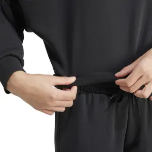 Sudadera mujer adidas Feel Cozy Small Logo Essentials image-6