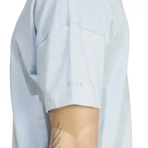 Camiseta adidas All Szn Graphic image-5