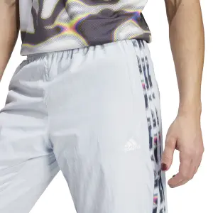 Pantalón de chándal adidas Pride Tiro image-4