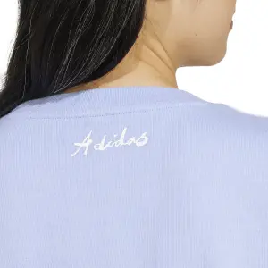 Camiseta oversize de mujer adidas Gallery Graphic image-6