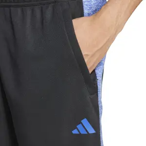 Pantalón corto adidas Essentials image-4