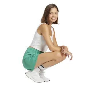 Pantalón corto mujer adidas All Szn French Terry image-3