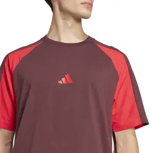 Camiseta adidas Seasonal Essentials Colorblock image-5