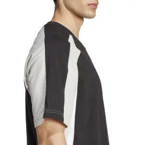 Camiseta adidas Essentials Colorblock image-5