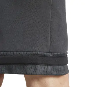 Pantalón corto adidas Seasonal Essentials US image-5