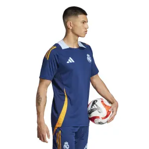 Camiseta de entrenamiento Real Madrid 2024/25 image-2