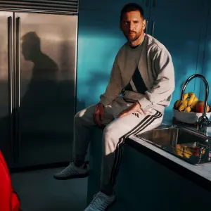 Jogging Trousers adidas Essentials 3-Stripes image-4