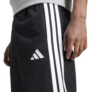 Pantalón corto adidas Essentials 3-Stripes 10" image-5
