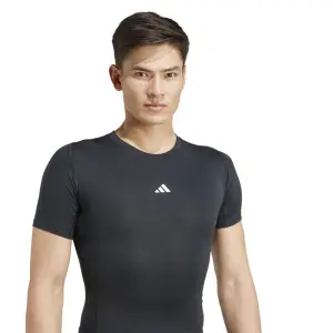 Camisola de compressão adidas Techfit image-4
