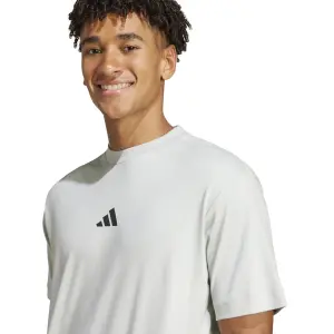 Camiseta adidas City Escape image-4