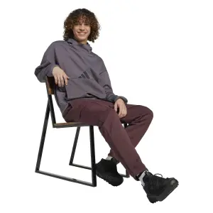 Pantalón de chándal adidas City Escape image-3