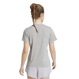 T-shirt för kvinnor adidas image-3