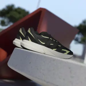 Baskets adidas Lightblaze image-6