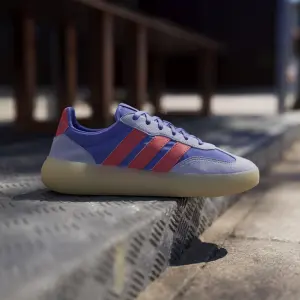 Damestrainers adidas Barreda Decode image-3