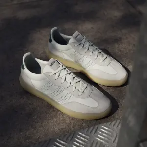 Baskets adidas Barreda Decode V2 image-5