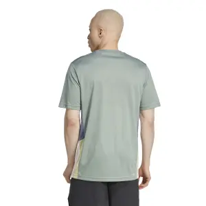 T-shirt adidas Essentials Seasonal Colorblock image-3