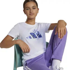 Camiseta de niña con estampado de flores adidas Graphic image-3