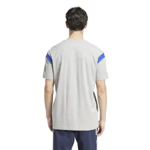 Camiseta adidas image-4