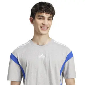 Camiseta adidas image-6