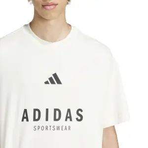 Camiseta adidas All Szn Graphic image-4