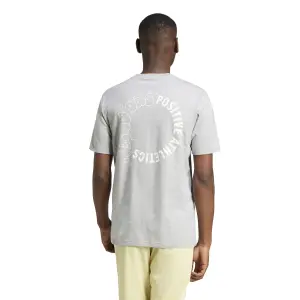 Camiseta adidas Lounge Verbiage Circle Graphic image-3