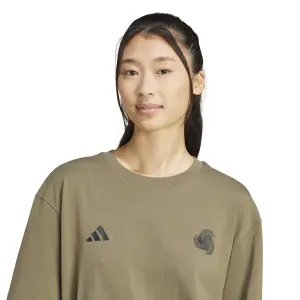 Camiseta de mujer adidas House Of Tiro Graphic image-5