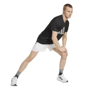 Camiseta adidas adi365 Essentials Brand Love image-3