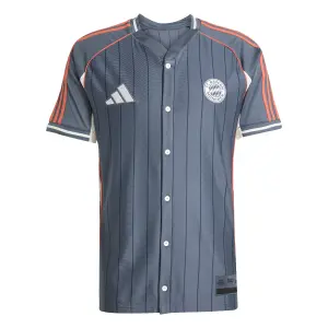 Camiseta de aficionados de béisbol de los Estados Unidos del Bayern de Múnich 2025/26 image-0