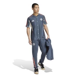 Camiseta de aficionados de béisbol de los Estados Unidos del Bayern de Múnich 2025/26 image-1