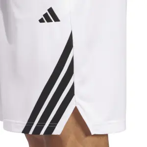 Pantalón corto adidas Legends 3-Stripes image-5