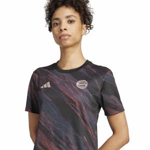 Bayern München damernas prematchtröja 2025/26 image-6