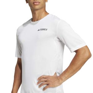 product/a/d/adidas_jn8134_8_apparel_on_model_detail_view_2_white.jpg