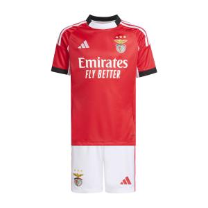 jn9943-conjunto-domiciliar-crianca-benfica-lisboa-2025-26-benred-white