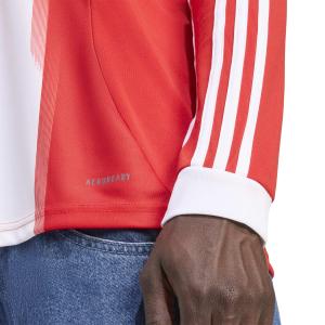 product/a/d/adidas_jp3689_6_apparel_on_model_detail_view_1_white.jpg