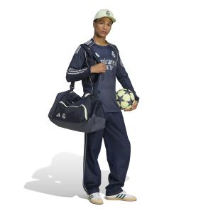 product/a/d/adidas_jp3939_5_apparel_on_model_walking_view_white.jpg