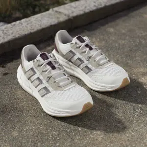 Tenisky adidas Astrastar image-6