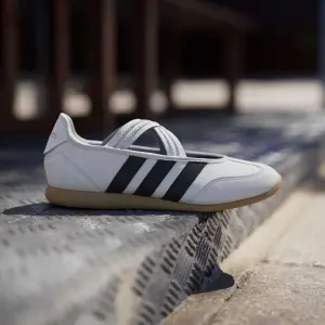 Sneakers adidas Barreda Mary Jane image-1
