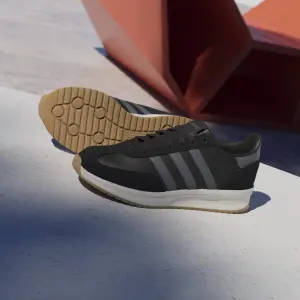 Trainers adidas Run 70s 2.0 image-4