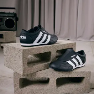 Zapatillas mujer adidas Tekwen image-5