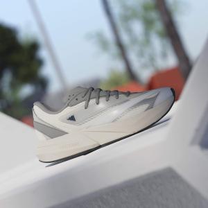 Baskets femme adidas Lightblaze image-3