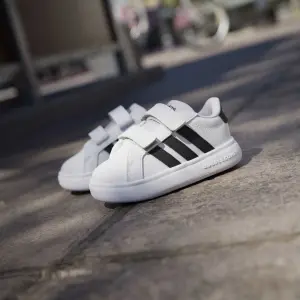 Sapatilhas emblemáticas para bebé adidas Grand Court 3.0 image-2